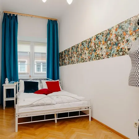 Shortstaypoland Piwna Apartment *